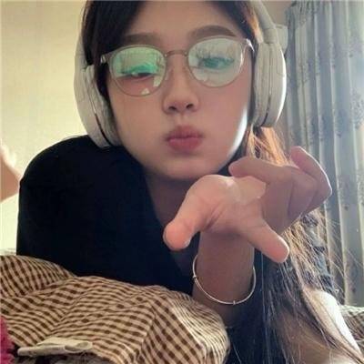 来自另一个星球的女孩 海报